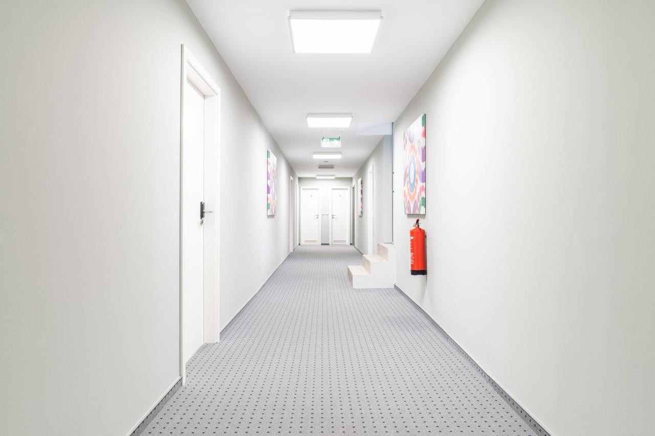 Hostel Messe 拉岑 外观 照片